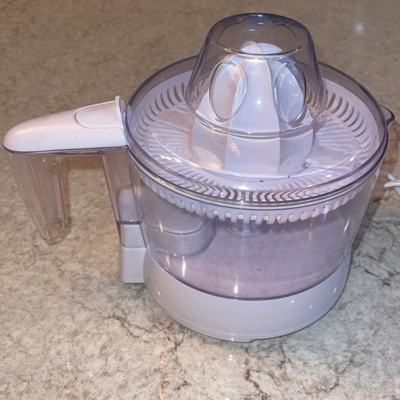 Black and Decker Handy Juicer HJ30 Electric Citrus Juicer Automatic works well - Picture 3 of 10